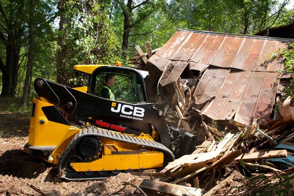 320T COMPACT TRACK LOADER